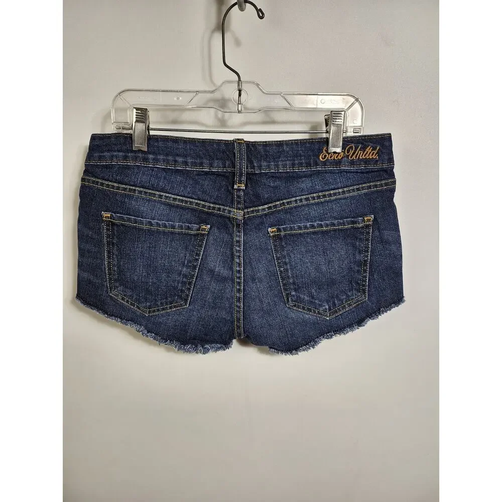 Ecko UNLTD Women's Shorts Size 3/4 Blue Dark Wash Denim Jean Pockets Raw Hem - Picture 5 of 13